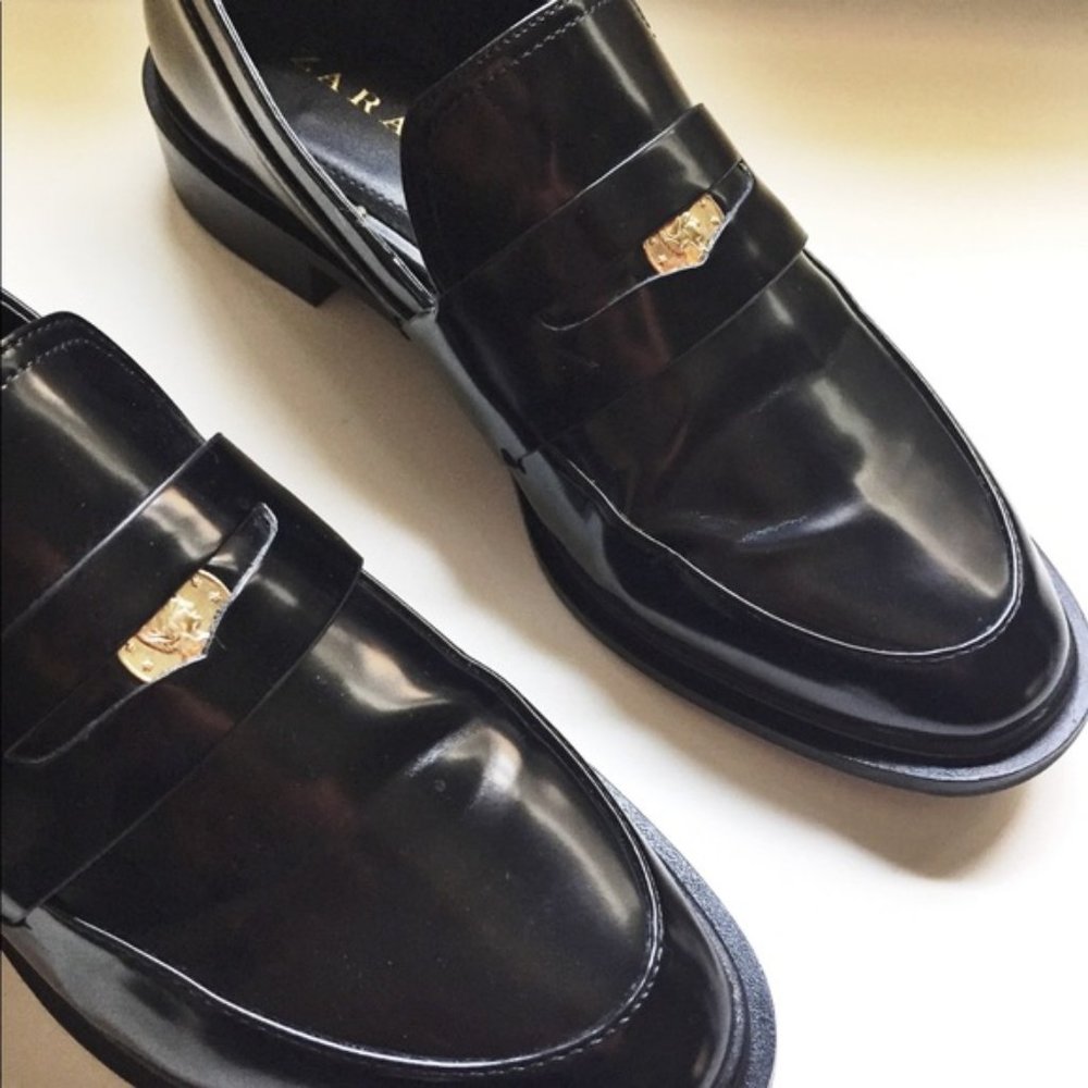 Zara Black Penny Loafers Sz 40